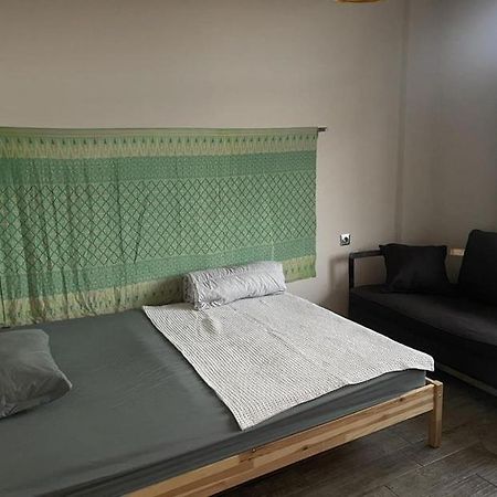 Great View Apartment Near Piazza Batumi Bagian luar foto