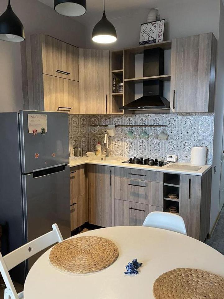 Great View Apartment Near Piazza Batumi Bagian luar foto
