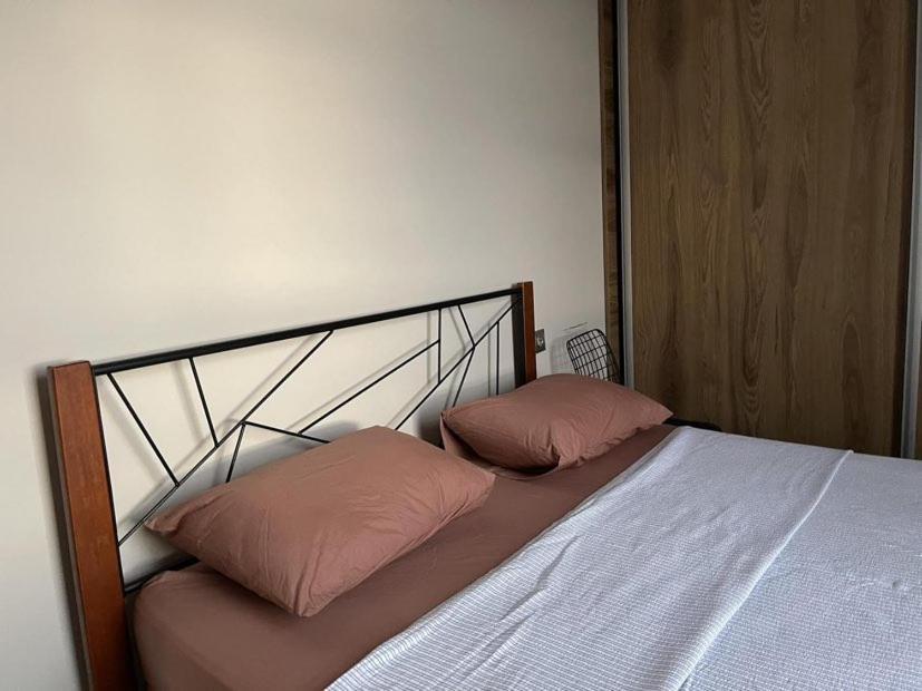 Great View Apartment Near Piazza Batumi Bagian luar foto