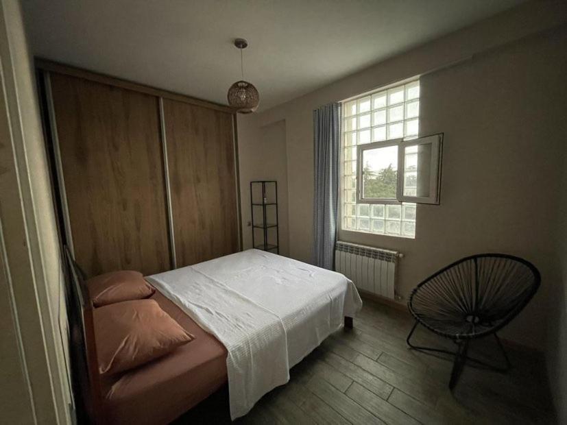 Great View Apartment Near Piazza Batumi Bagian luar foto